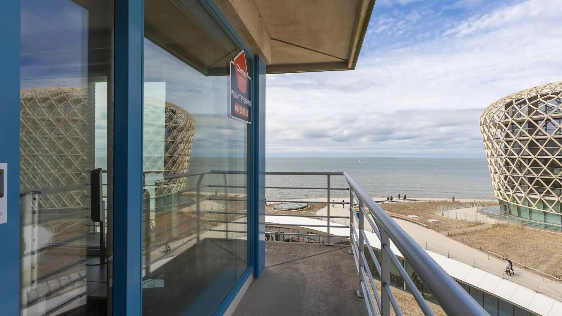 Apartment With Frontal Sea-Views Middelkerke 0*,  België