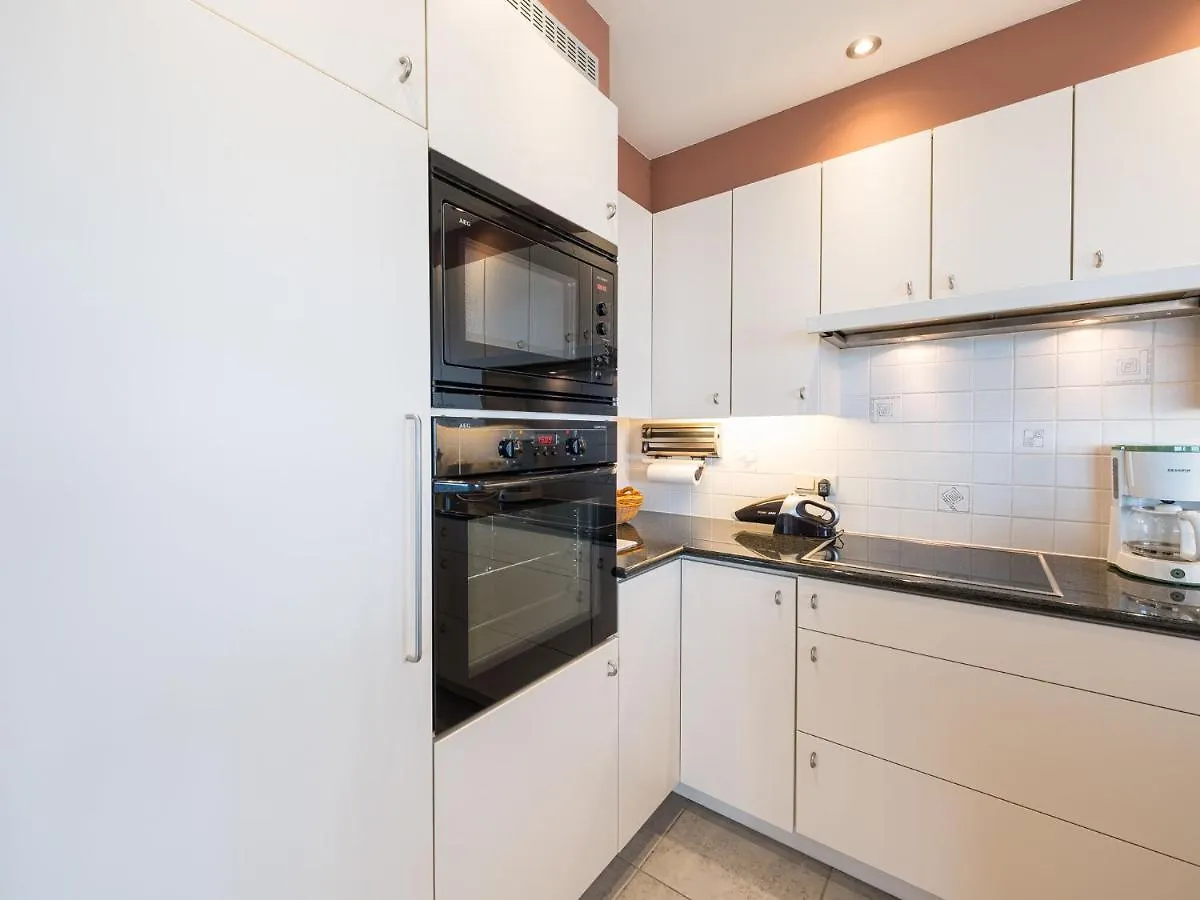 Apartment With Frontal Sea-Views Middelkerke