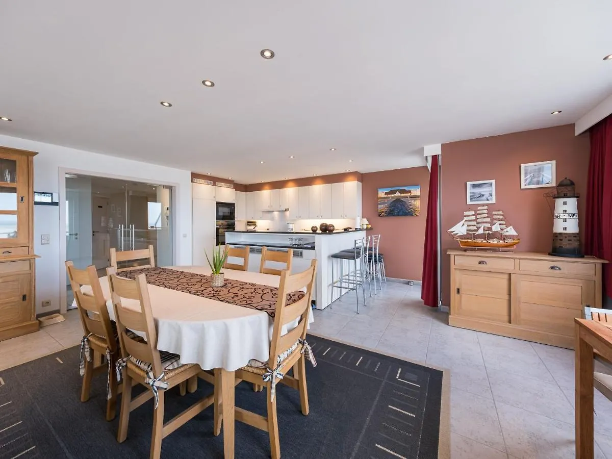 Apartment With Frontal Sea-Views Middelkerke