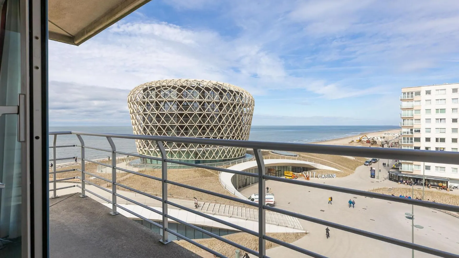 Apartment With Frontal Sea-Views Middelkerke